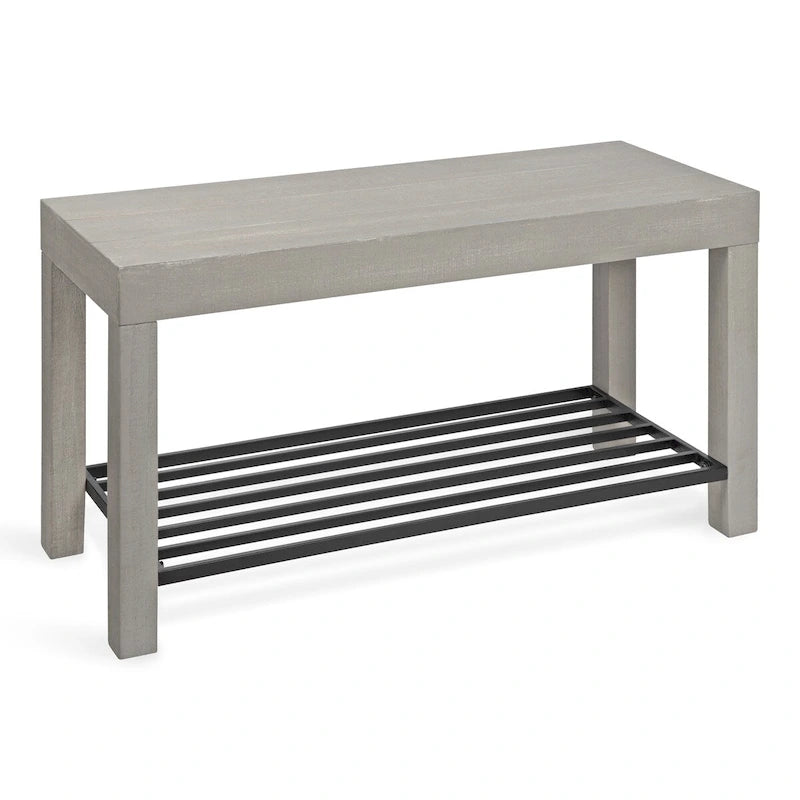 Banc à l'entrée de la ferme
